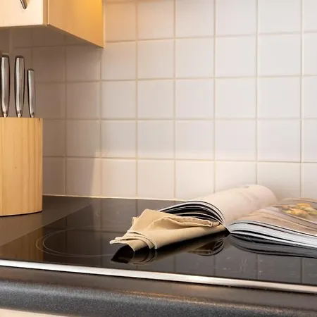 'blue Sea' - Studio In With Private Parking דירה